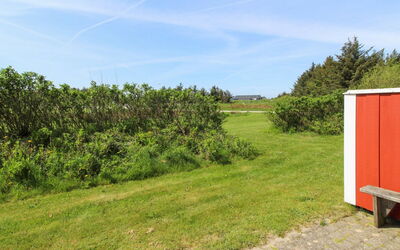 Hariett - 900M from the Sea
