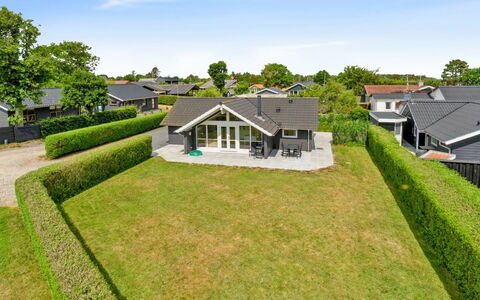 Gertrud - from the Sea: Legna, Tetto, Casa, Villetta, Porta, Casa, Raccordo, Lotto, Edifici Giardino, Capannone