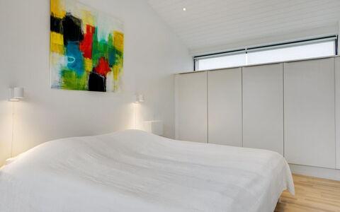 Claus - 500M from the Sea: Interior Design, Pavimentazione, Soffitto, Pavimento, Camera Da Letto, Letto, Camera, Pavimento In Legno, Mobilia, Biancheria