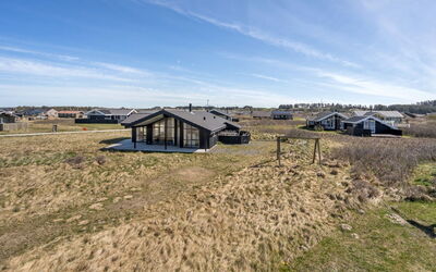 Tjarko - 150M from the Sea