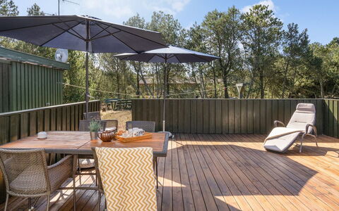 Kristiina - 300M from the Sea: Zona Residenziale, Tetto, Sobborgo, Driveway, Estate, Camino