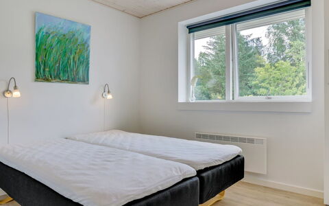 Alona - 250M from the Sea: Legna, Camera Da Letto, Pavimentazione, Pavimento, Interior Design, Letto, Bedding, Telaio Del Letto, Soffitto, Lenzuolo