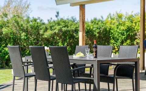 Kajana - 400M from the Sea: Blu, Arbusto, Villetta, Groundcover, Giardino, Estate, Shade, Landscaping, Agriturismo, Eco Hotel