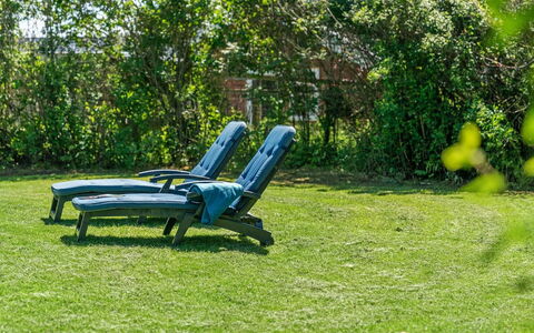 Kajana - 400M from the Sea: Blu, Arbusto, Villetta, Groundcover, Giardino, Estate, Shade, Landscaping, Agriturismo, Eco Hotel