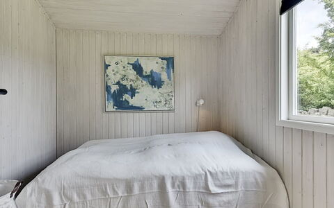 Giertrud - 500M from the Sea: Legna, Camera Da Letto, Pavimentazione, Soffitto, Pavimento, Interior Design, Lenzuolo, Bedding, Biancheria, Letto