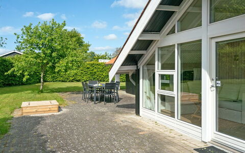 Dea - 850M from the Sea: Zona Residenziale, Tetto, Sobborgo, Driveway, Estate, Camino
