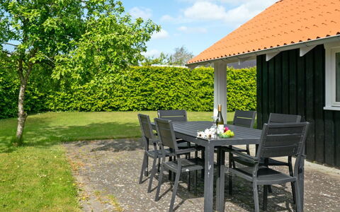 Dea - 850M from the Sea: Zona Residenziale, Tetto, Sobborgo, Driveway, Estate, Camino