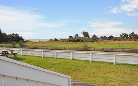 Ingeborre - 100M to the Fjord: Recinzione, Prato, Home Scherma, Landscaping, Passerella, Corrimano