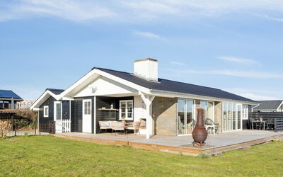 Reinhold - 200M from the Sea