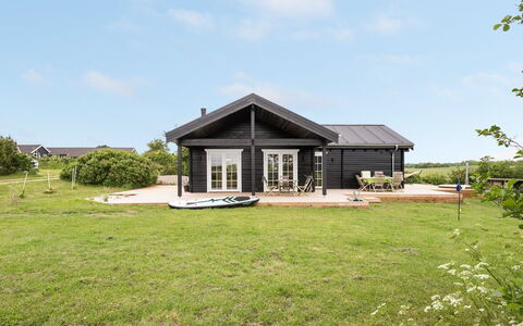 Siebelt - 200M from the Sea: Tetto, Casa, Casa, Villetta, Raccordo, Estate, Driveway, Edifici Giardino, Cortile, Capannone