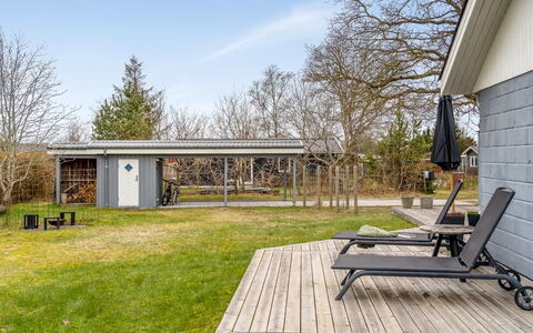 Kerttuli - 800M from the Sea: Lotto, Giardino, Shade, Prato, Cortile, Backyard, Landscaping, Edifici Giardino, Estate, Design