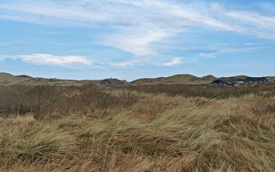 Sixten - 450M from the Sea