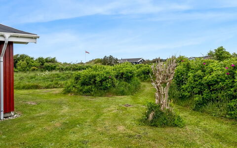 Verene - 400M from the Sea: Villetta, Backyard, Cortile, Edifici Giardino, Capannone, Raccordo, Mobili Da Esterno, Log Cabin, Struttura Esterna, Baracca
