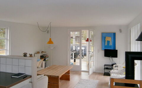 Siggi - 400M from the Sea: Zona Residenziale, Tetto, Sobborgo, Driveway, Estate, Camino
