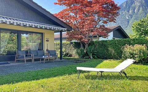Dorenavant: Mobili Da Esterno, Groundcover, Catena Montuosa, Shade, Giardino, Prato, Hill Station, Landscaping, Cortile, Valle