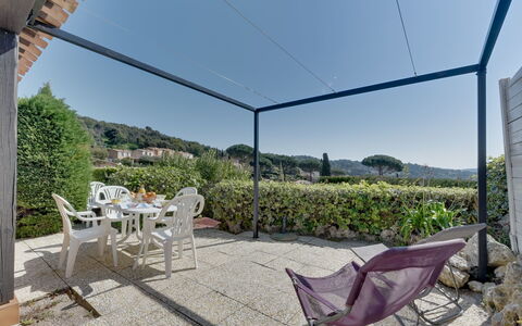 La Croix-Valmer 600: Proprietà, Immobiliare, Casa, Costruzione, Camera, Casa, Appartamento, Mobilia, Estate, Architettura