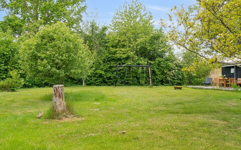 Ilsabet - 750M from the Sea: Legna, Tetto, Architettura, Casa, Casa, Villetta, Raccordo, Latifoglie, Pendenza, Estate