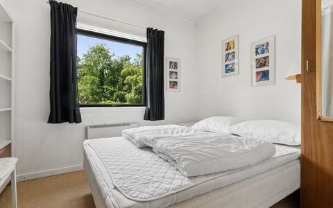 Gadde - 1Km from the Sea: Letto, Camera Da Letto, Interior Design, Soffitto, Lenzuolo, Bedding, Pavimento, Camera, Mobilia, Telaio Del Letto