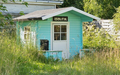 Bernadete - 50M to the Fjord: Appartamento, Shade, Balcone, Sedia, Recinzione, Mobili Da Esterno, Alluminio, Erba Sintetica