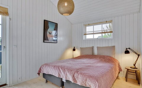Mojsej: Legna, Pavimentazione, Pavimento, Soffitto, Camera Da Letto, Interior Design, Letto, Mobilia, Pavimento In Legno, Lenzuolo