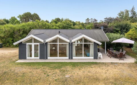 Carmen - 25M from the Sea: Erba, Arbusto, Casa, Giardino, Casa, Villetta, Lotto, Prato, Groundcover