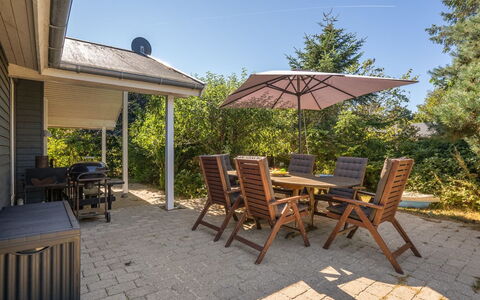 Carmen - 25M from the Sea: Erba, Arbusto, Casa, Giardino, Casa, Villetta, Lotto, Prato, Groundcover