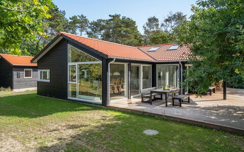 Efka - 175M from the Sea: Appartamento, Shade, Balcone, Sedia, Recinzione, Mobili Da Esterno, Alluminio, Erba Sintetica