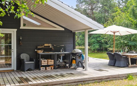 Grethe - 1Km from the Sea: Mobilia, Interior Design, Pavimentazione, Legna, Pavimento, Soffitto, Pavimento In Legno, Sedia, Tavolo, Illuminazione