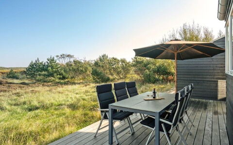 Helin - 100M from the Sea: Legna, Color Legno, Plank, Latifoglie, Villetta, Deck, Raccordo, Shade, Pavimento In Legno, Edifici Giardino