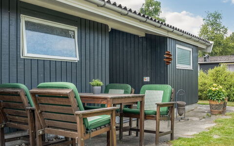 Dierf - 550M from the Sea: Legna, Mobili Da Esterno, Latifoglie, Plank, Raccordo, Backyard, Color Legno, Giardino, Cortile, Sedia