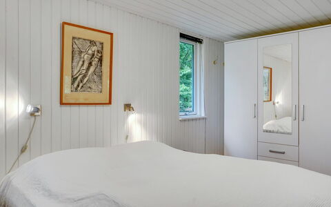 Trixie - 1Km from the Sea: Tetto, Casa, Porta, Villetta, Shade, Raccordo, Cortile, Estate, Backyard