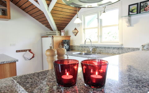 Gretta - 400M from the Sea: Interior Design, Controsoffitto, Cucina, Illuminazione, Pavimentazione, Casa, Mobilia, Lampada, Pianta Della Casa, Vaso Di Fiori
