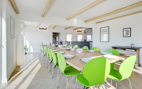 Rouwen - 1Km from the Sea: Tetto, Casa, Casa, Villetta, Porta, Raccordo, Deck, Portico, Plank, Latifoglie