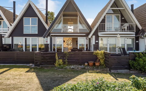 Vincent - 10M from the Sea: Casa, Casa, Tetto, Portico, Villetta, Raccordo, Villa, Balcone
