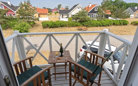 Daniela - 300M from the Sea: Zona Residenziale, Tetto, Sobborgo, Driveway, Estate, Camino