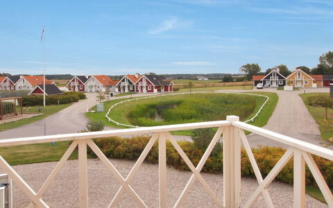 Matleena - 200M from the Sea: Blu, Arbusto, Villetta, Groundcover, Giardino, Estate, Shade, Landscaping, Agriturismo, Eco Hotel