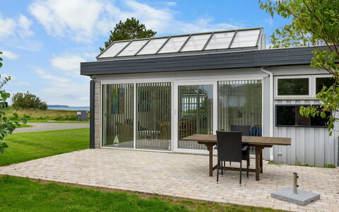 Rikkart - 100M from the Sea: Mobilia, Interior Design, Pavimentazione, Legna, Pavimento, Soffitto, Pavimento In Legno, Sedia, Tavolo, Illuminazione