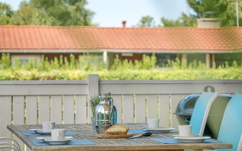 Undine - 300M from the Sea: Blu, Arbusto, Villetta, Groundcover, Giardino, Estate, Shade, Landscaping, Agriturismo, Eco Hotel