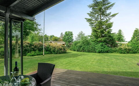 Juditha - 400M from the Sea: Blu, Arbusto, Villetta, Groundcover, Giardino, Estate, Shade, Landscaping, Agriturismo, Eco Hotel
