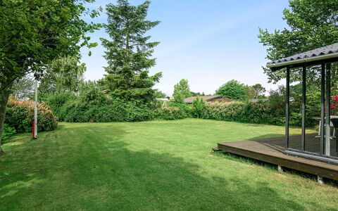 Juditha - 400M from the Sea: Blu, Arbusto, Villetta, Groundcover, Giardino, Estate, Shade, Landscaping, Agriturismo, Eco Hotel