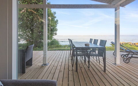 Sasser - 10M from the Sea: Blu, Arbusto, Villetta, Groundcover, Giardino, Estate, Shade, Landscaping, Agriturismo, Eco Hotel