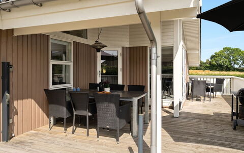 Stefanka - 600M from the Sea: Tetto, Casa, Casa, Villetta, Porta, Raccordo, Deck, Portico, Plank, Latifoglie