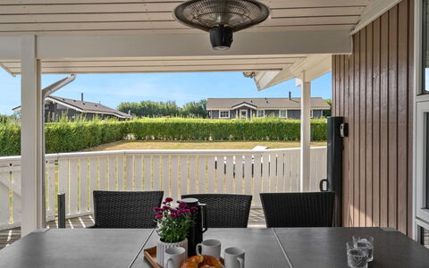 Stefanka - 600M from the Sea: Tetto, Casa, Casa, Villetta, Porta, Raccordo, Deck, Portico, Plank, Latifoglie