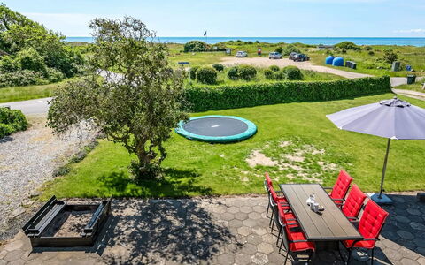 Emin - 100M from the Sea: Oceano, Prato, Landscaping, Costa, Cortile, Parco, Ricorrere