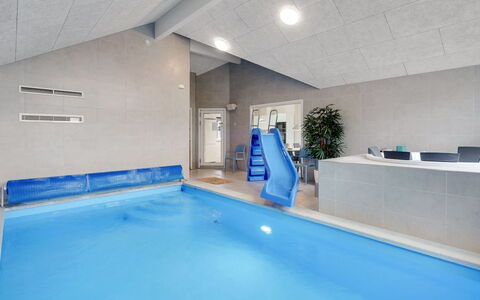 Jorn - 75M from the Sea: Casa, Tetto, Casa, Villetta, Capannone, Edifici Giardino, Raccordo, Cortile, Log Cabin, Capanna