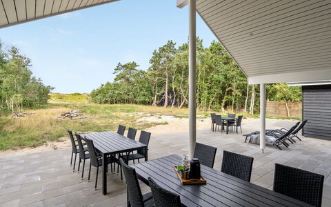 Jorn - 75M from the Sea: Casa, Tetto, Casa, Villetta, Capannone, Edifici Giardino, Raccordo, Cortile, Log Cabin, Capanna