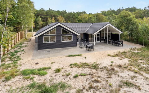 Jorn - 75M from the Sea: Casa, Tetto, Casa, Villetta, Capannone, Edifici Giardino, Raccordo, Cortile, Log Cabin, Capanna
