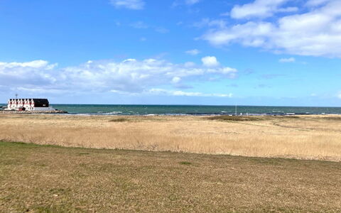 Asmund - 150M from the Sea: Cielo, Blu, Giorno, Orizzonte, Nube, Estate, Ecoregione, Plain, Lotto, Spiaggia