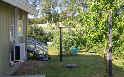 Roel - 500M from the Sea: Arbusto, Giardino, Lotto, Backyard, Shade, Prato, Edifici Giardino, Cortile, Landscaping, Struttura Esterna