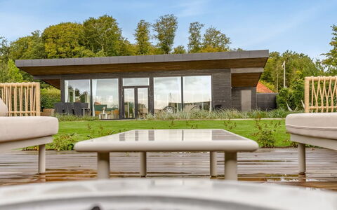 Sebbi - 90M from the Sea: Lotto, Giardino, Mobilia, Mobili Da Esterno, Edifici Giardino, Estate, Latifoglie, Prato, Landscaping, Sedia